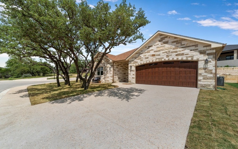 2108 Athens Ave, Kerrville, TX 78028, 3 Bedrooms Bedrooms, ,2 BathroomsBathrooms,Residential,For Sale,2108 Athens Ave,118965