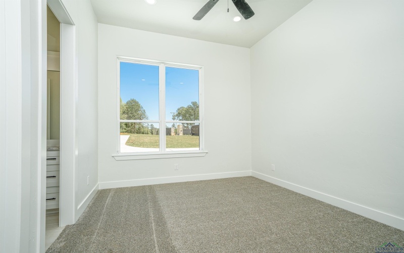 105 Thorn Briar, Longview, TX 75602, 4 Bedrooms Bedrooms, ,3 BathroomsBathrooms,Residential,For Sale,105 Thorn Briar,20240169