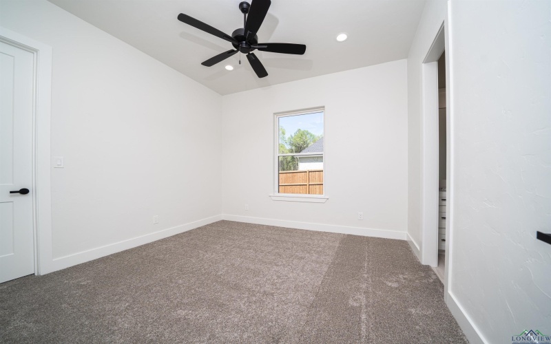 105 Thorn Briar, Longview, TX 75602, 4 Bedrooms Bedrooms, ,3 BathroomsBathrooms,Residential,For Sale,105 Thorn Briar,20240169