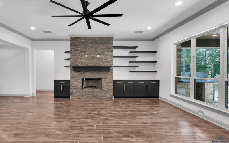 185 Mallard Cove, Longview, TX 75602, 4 Bedrooms Bedrooms, ,3 BathroomsBathrooms,Residential,For Sale,185 Mallard Cove,20241085
