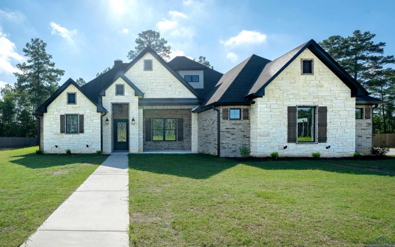 185 Mallard Cove, Longview, TX 75602, 4 Bedrooms Bedrooms, ,3 BathroomsBathrooms,Residential,For Sale,185 Mallard Cove,20241085