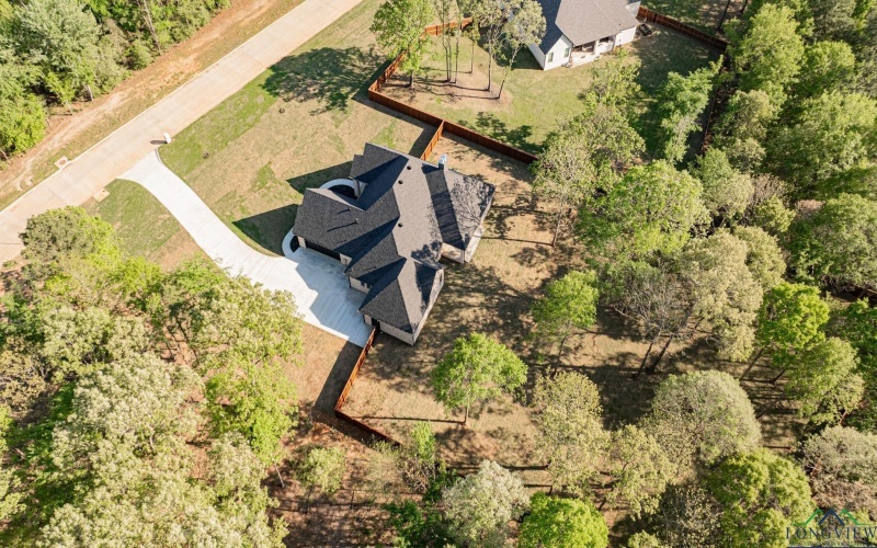 175 Thorn Briar Trail, Longview, TX 75602, 4 Bedrooms Bedrooms, ,3 BathroomsBathrooms,Residential,For Sale,175 Thorn Briar Trail,20246369