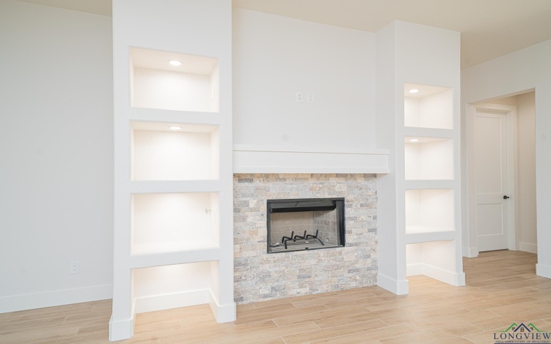 319 Saddle Brook Drive, Hallsville, TX 75650, 4 Bedrooms Bedrooms, ,3 BathroomsBathrooms,Residential,For Sale,319 Saddle Brook Drive,20247550
