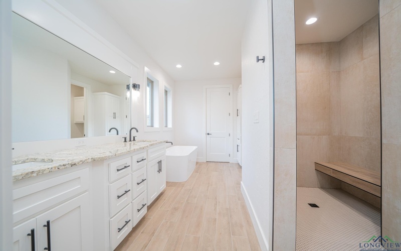 319 Saddle Brook Drive, Hallsville, TX 75650, 4 Bedrooms Bedrooms, ,3 BathroomsBathrooms,Residential,For Sale,319 Saddle Brook Drive,20247550