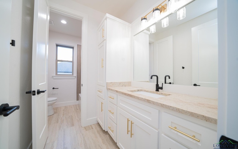 319 Saddle Brook Drive, Hallsville, TX 75650, 4 Bedrooms Bedrooms, ,3 BathroomsBathrooms,Residential,For Sale,319 Saddle Brook Drive,20247550
