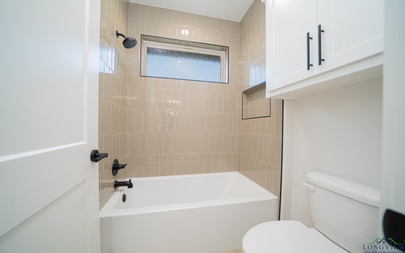 319 Saddle Brook Drive, Hallsville, TX 75650, 4 Bedrooms Bedrooms, ,3 BathroomsBathrooms,Residential,For Sale,319 Saddle Brook Drive,20247550