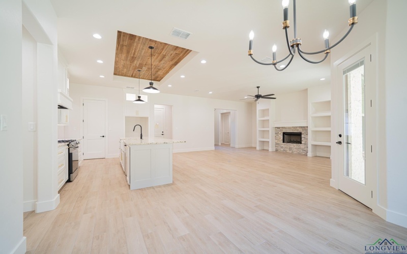 319 Saddle Brook Drive, Hallsville, TX 75650, 4 Bedrooms Bedrooms, ,3 BathroomsBathrooms,Residential,For Sale,319 Saddle Brook Drive,20247550