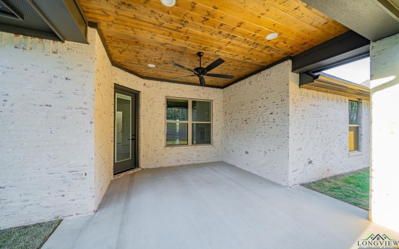319 Saddle Brook Drive, Hallsville, TX 75650, 4 Bedrooms Bedrooms, ,3 BathroomsBathrooms,Residential,For Sale,319 Saddle Brook Drive,20247550
