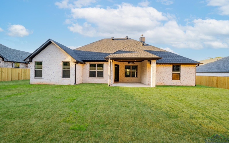 319 Saddle Brook Drive, Hallsville, TX 75650, 4 Bedrooms Bedrooms, ,3 BathroomsBathrooms,Residential,For Sale,319 Saddle Brook Drive,20247550