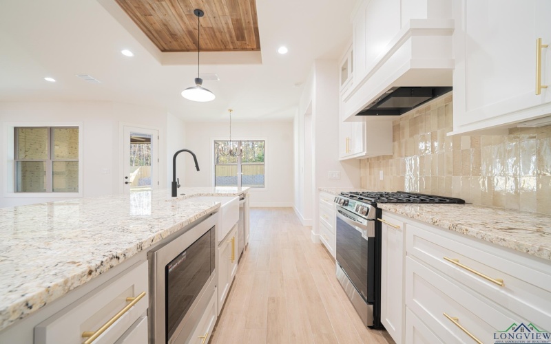 319 Saddle Brook Drive, Hallsville, TX 75650, 4 Bedrooms Bedrooms, ,3 BathroomsBathrooms,Residential,For Sale,319 Saddle Brook Drive,20247550