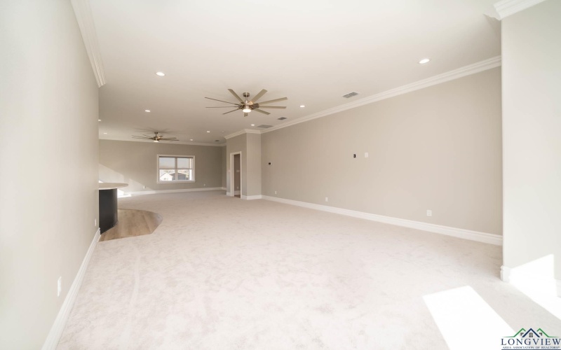 120 Katie Ln, Tatum, TX 75691, 6 Bedrooms Bedrooms, ,6 BathroomsBathrooms,Residential,For Sale,120 Katie Ln,20250401