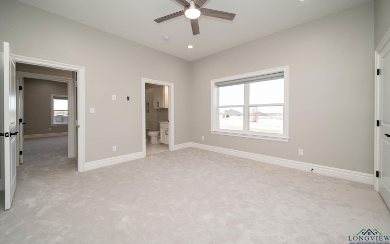 120 Katie Ln, Tatum, TX 75691, 6 Bedrooms Bedrooms, ,6 BathroomsBathrooms,Residential,For Sale,120 Katie Ln,20250401