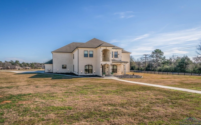 120 Katie Ln, Tatum, TX 75691, 6 Bedrooms Bedrooms, ,6 BathroomsBathrooms,Residential,For Sale,120 Katie Ln,20250401