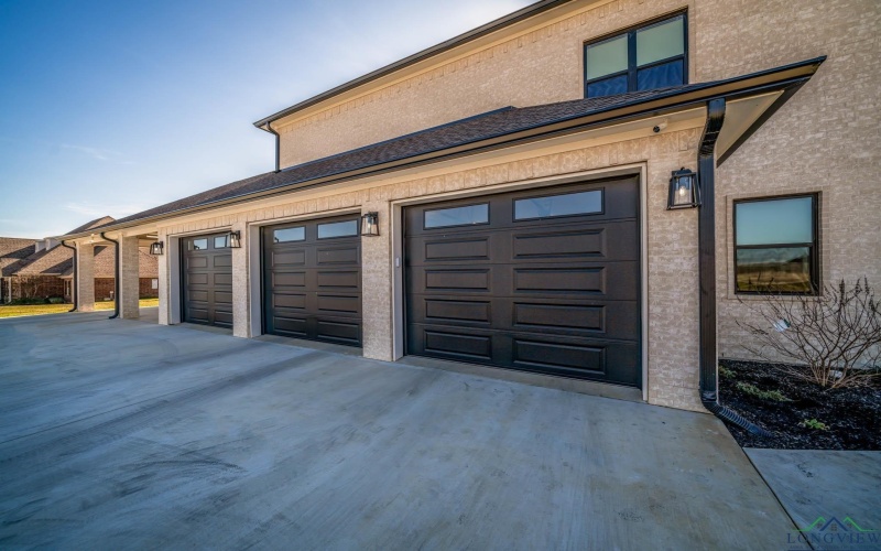120 Katie Ln, Tatum, TX 75691, 6 Bedrooms Bedrooms, ,6 BathroomsBathrooms,Residential,For Sale,120 Katie Ln,20250401