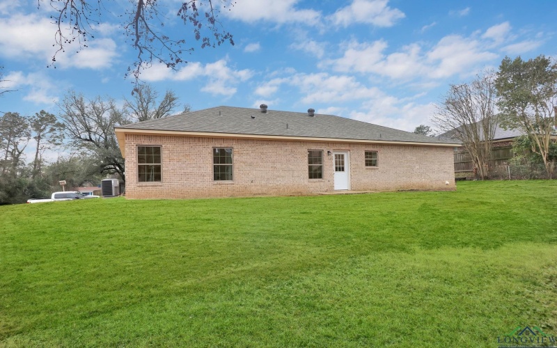 1508 Woodway Ln, Gilmer, TX 75644, 3 Bedrooms Bedrooms, ,2 BathroomsBathrooms,Residential,For Sale,1508 Woodway Ln,20250648
