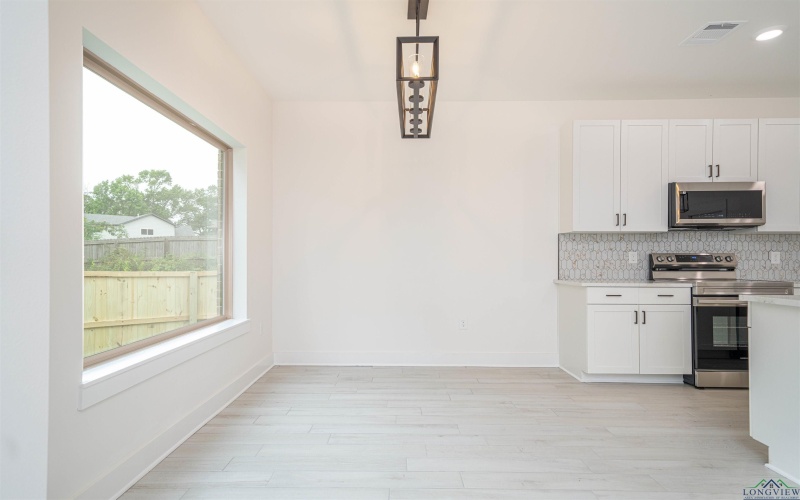 127 Brookway Lane, Longview, TX 75604, 4 Bedrooms Bedrooms, ,2 BathroomsBathrooms,Residential,For Sale,127 Brookway Lane,20251433
