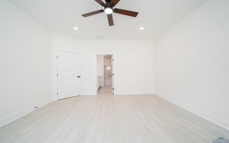 127 Brookway Lane, Longview, TX 75604, 4 Bedrooms Bedrooms, ,2 BathroomsBathrooms,Residential,For Sale,127 Brookway Lane,20251433