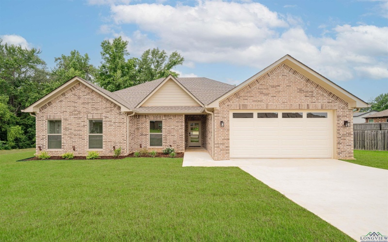 127 Brookway Lane, Longview, TX 75604, 4 Bedrooms Bedrooms, ,2 BathroomsBathrooms,Residential,For Sale,127 Brookway Lane,20251433