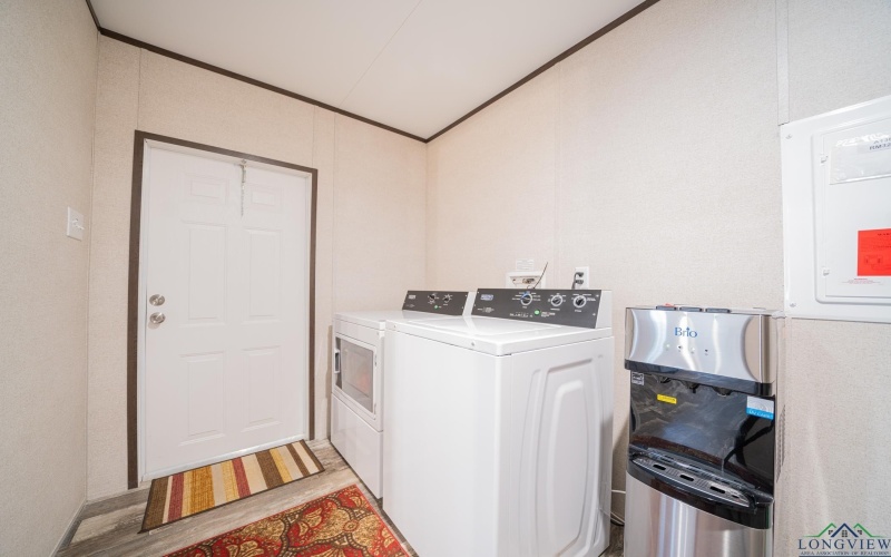 13975 E SH 43, Tatum, TX 75691, 4 Bedrooms Bedrooms, ,2 BathroomsBathrooms,Residential,For Sale,13975 E SH 43,20251479