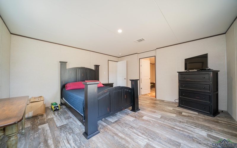 13975 E SH 43, Tatum, TX 75691, 4 Bedrooms Bedrooms, ,2 BathroomsBathrooms,Residential,For Sale,13975 E SH 43,20251479