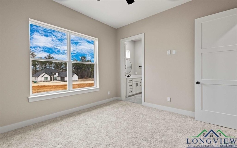 140 Cottonwood Circle, Longview, TX 75605, 4 Habitaciones Habitaciones , ,3 BañosBaños,Residential,En Venta,140 Cottonwood Circle,20251539