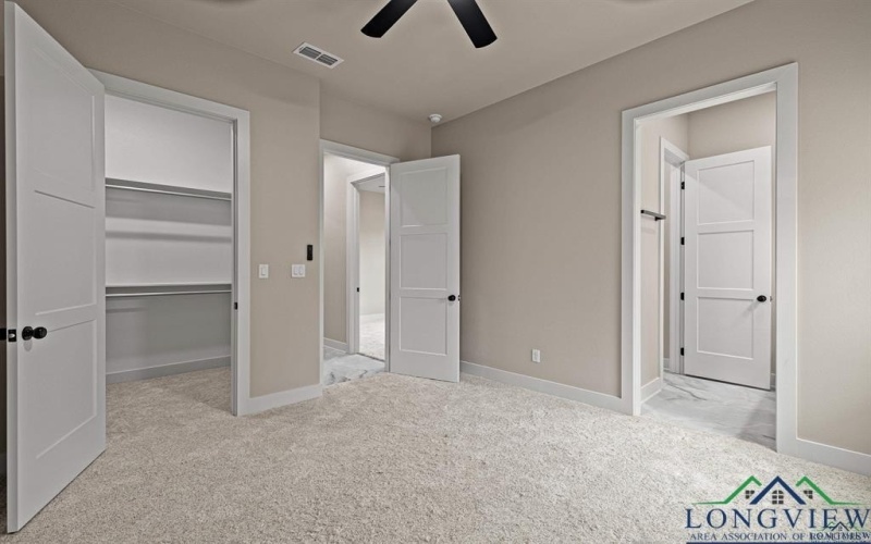 140 Cottonwood Circle, Longview, TX 75605, 4 Habitaciones Habitaciones , ,3 BañosBaños,Residential,En Venta,140 Cottonwood Circle,20251539