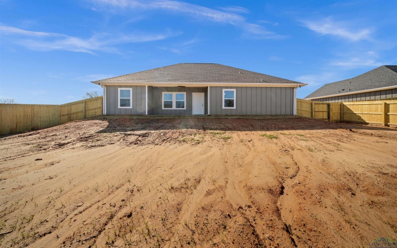 203 Toro Dr, Winona, TX 75792, 3 Habitaciones Habitaciones , ,2 BañosBaños,Residential,En Venta,203 Toro Dr,20251681