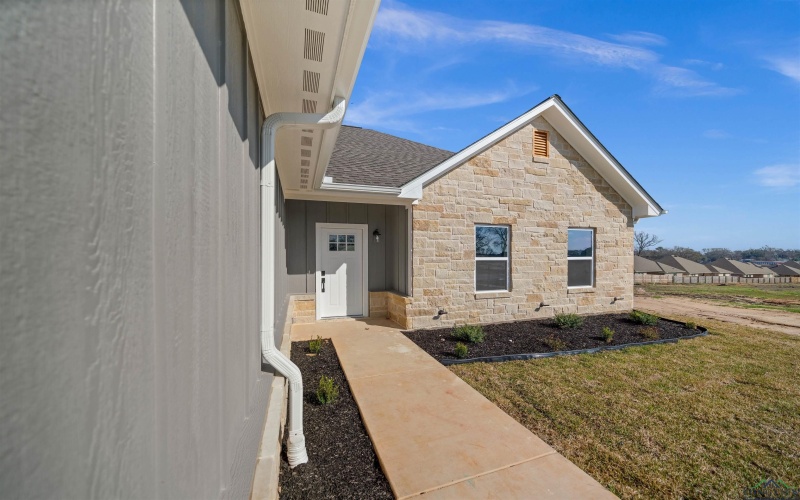 203 Toro Dr, Winona, TX 75792, 3 Habitaciones Habitaciones , ,2 BañosBaños,Residential,En Venta,203 Toro Dr,20251681