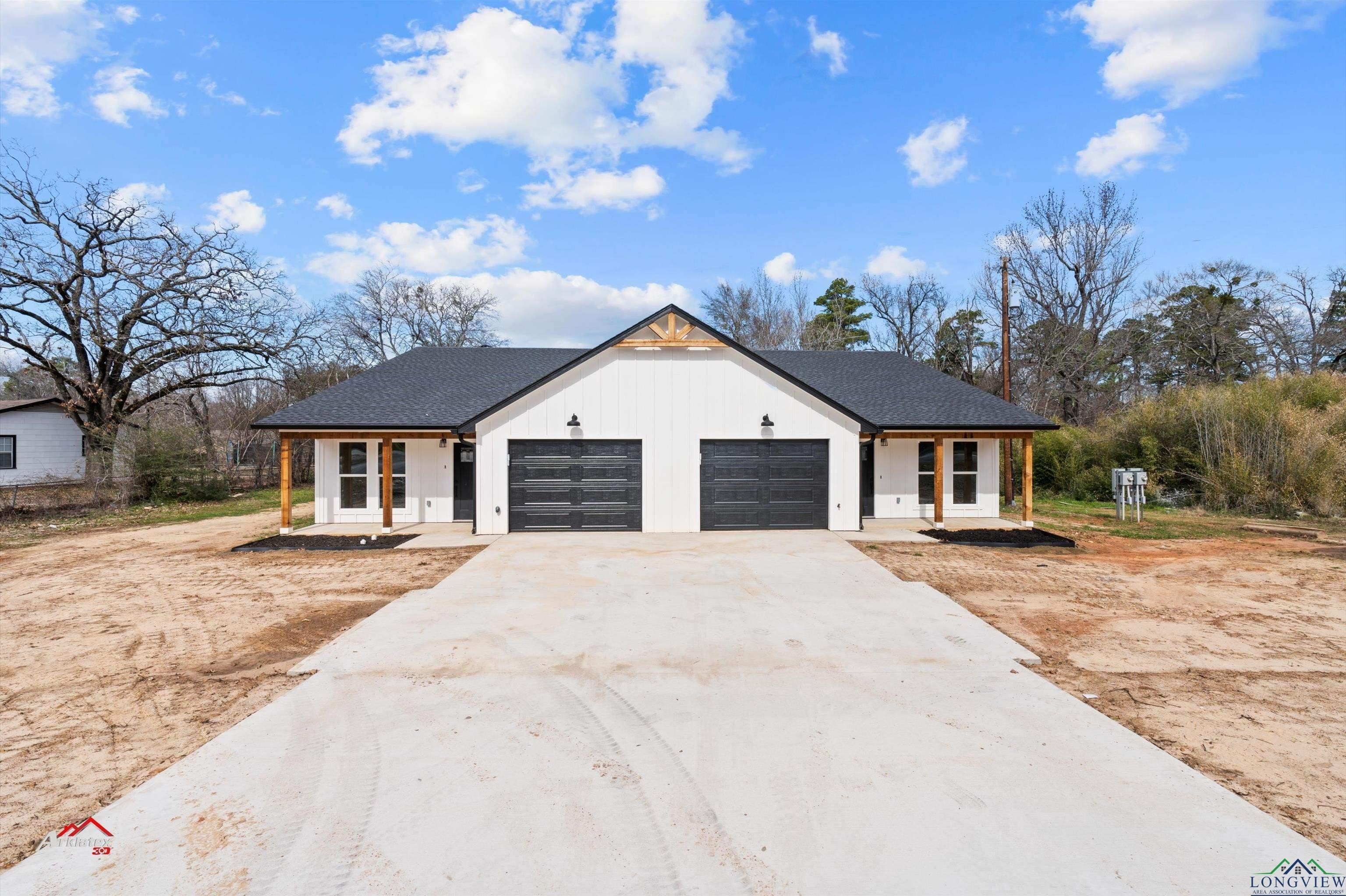 3219 Stone Road, Kilgore, TX 75662, ,Residential Multi Family,En Venta,3219 Stone Road,20251755