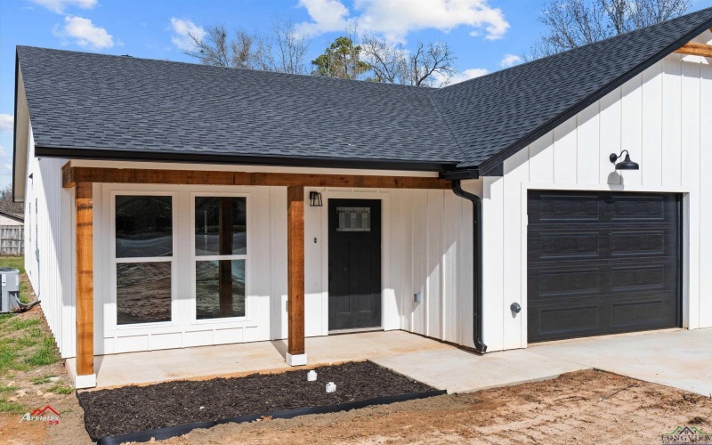 3219 Stone Road, Kilgore, TX 75662, ,Residential Multi Family,En Venta,3219 Stone Road,20251755