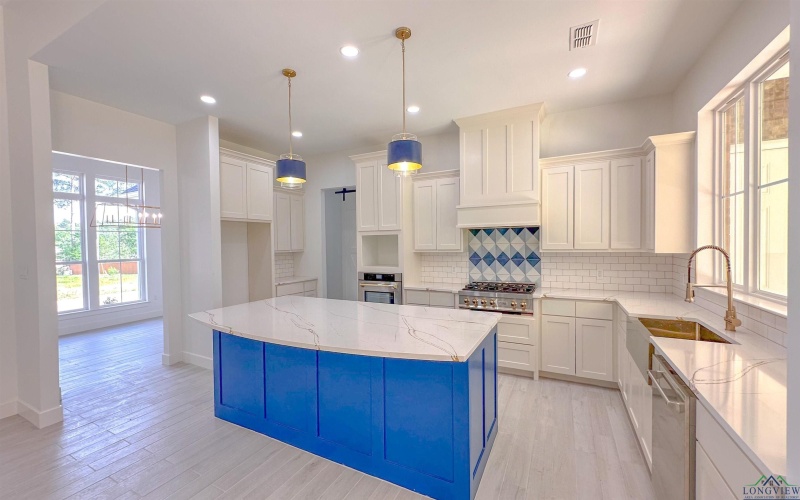 130 Mallard Cove, Longview, TX 75602, 4 Bedrooms Bedrooms, ,3 BathroomsBathrooms,Residential,For Sale,130 Mallard Cove,20251811