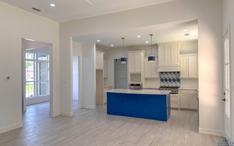 130 Mallard Cove, Longview, TX 75602, 4 Bedrooms Bedrooms, ,3 BathroomsBathrooms,Residential,For Sale,130 Mallard Cove,20251811