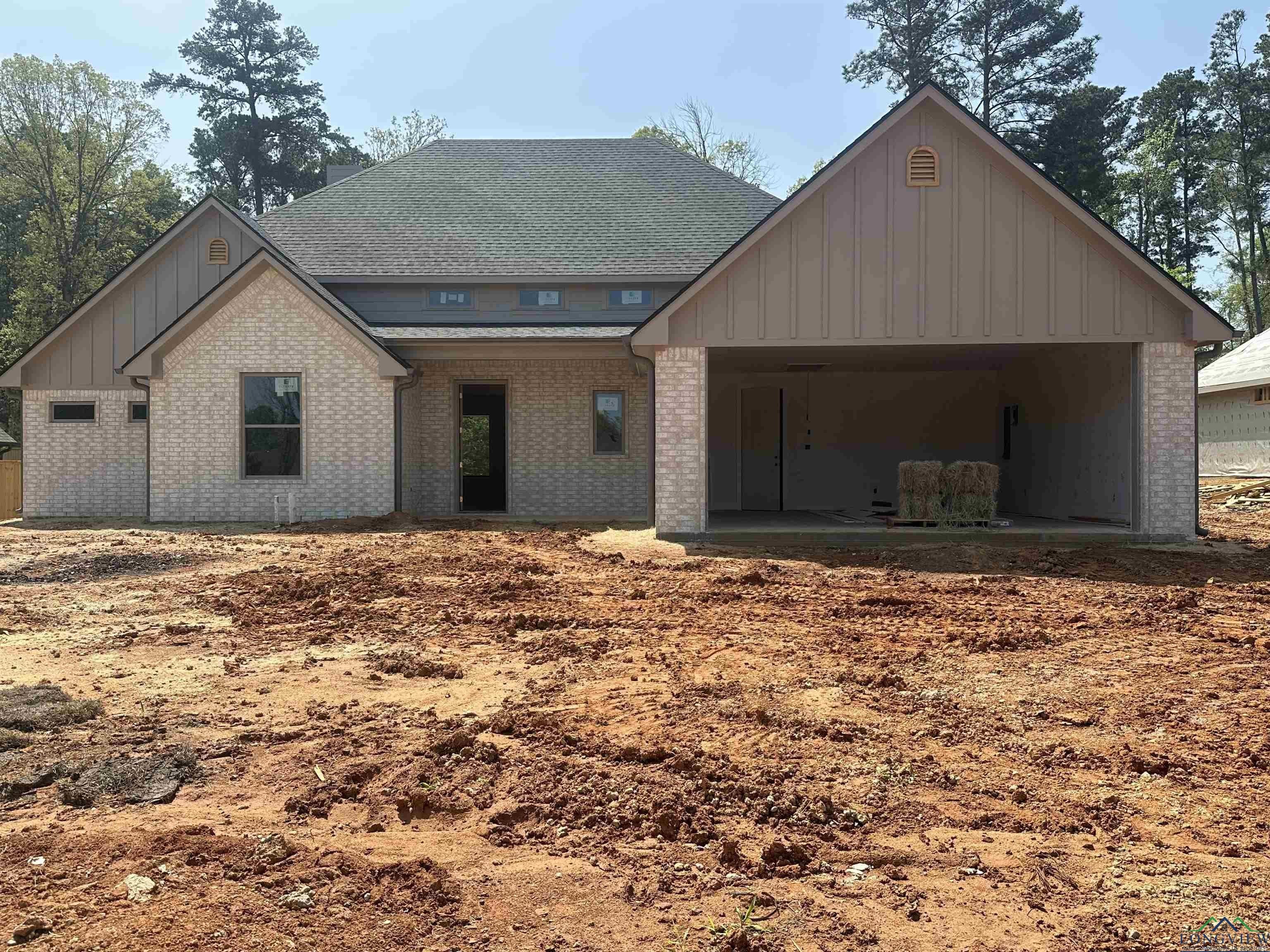 323 Saddle Brook Drive, Hallsville, TX 75650, 4 Bedrooms Bedrooms, ,3 BathroomsBathrooms,Residential,For Sale,323 Saddle Brook Drive,20252095