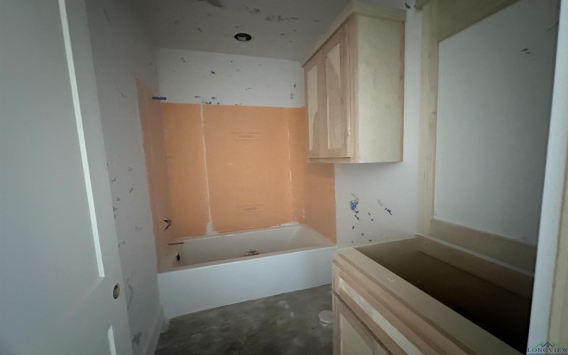 323 Saddle Brook Drive, Hallsville, TX 75650, 4 Bedrooms Bedrooms, ,3 BathroomsBathrooms,Residential,For Sale,323 Saddle Brook Drive,20252095