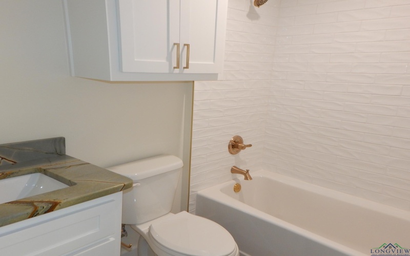 121 INDIAN ROCK RD., Gilmer, TX 75645, 5 Bedrooms Bedrooms, ,3 BathroomsBathrooms,Residential,For Sale,121 INDIAN ROCK RD.,20252175