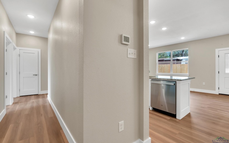 122 Mia Ln, Longview, TX 75604, 4 Bedrooms Bedrooms, ,2 BathroomsBathrooms,Residential,For Sale,122 Mia Ln,20252245