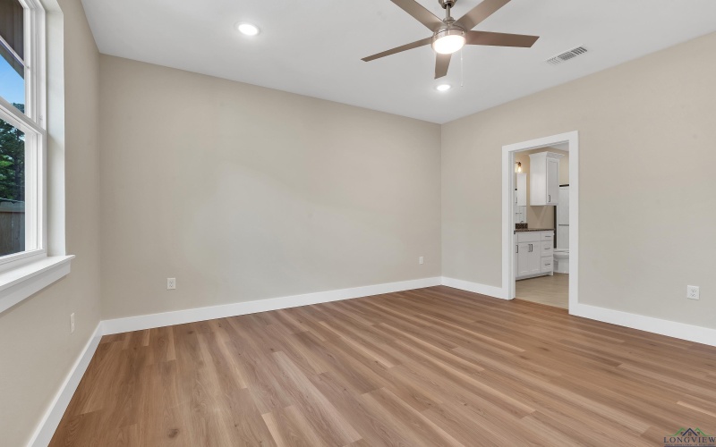 122 Mia Ln, Longview, TX 75604, 4 Bedrooms Bedrooms, ,2 BathroomsBathrooms,Residential,For Sale,122 Mia Ln,20252245