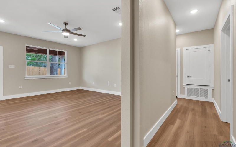 122 Mia Ln, Longview, TX 75604, 4 Bedrooms Bedrooms, ,2 BathroomsBathrooms,Residential,For Sale,122 Mia Ln,20252245