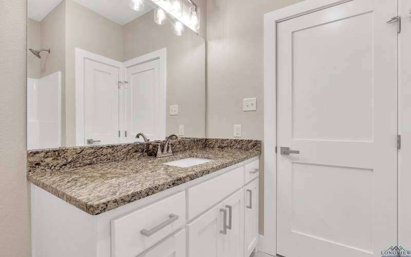 122 Mia Ln, Longview, TX 75604, 4 Bedrooms Bedrooms, ,2 BathroomsBathrooms,Residential,For Sale,122 Mia Ln,20252245