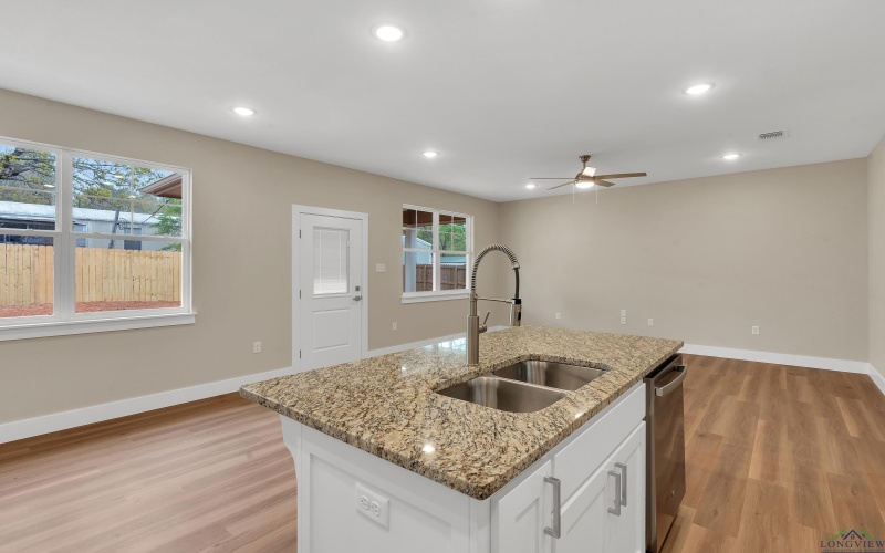 122 Mia Ln, Longview, TX 75604, 4 Bedrooms Bedrooms, ,2 BathroomsBathrooms,Residential,For Sale,122 Mia Ln,20252245