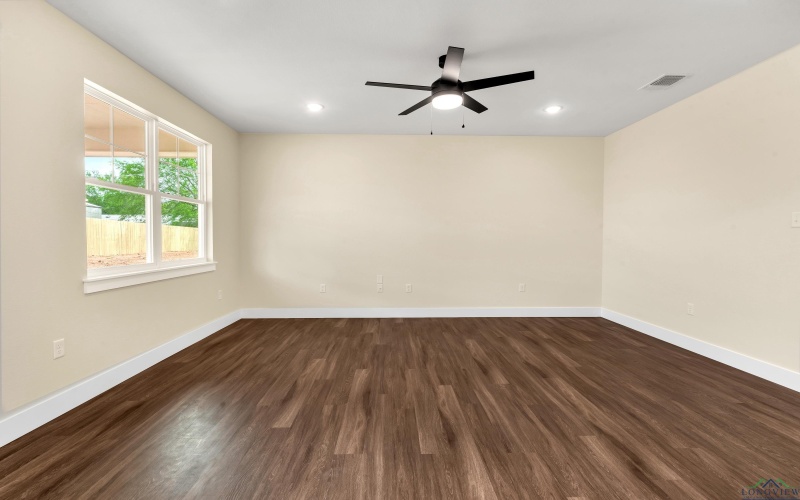 120 Mia Ln, Longview, TX 75604, 4 Bedrooms Bedrooms, ,2 BathroomsBathrooms,Residential,For Sale,120 Mia Ln,20252246