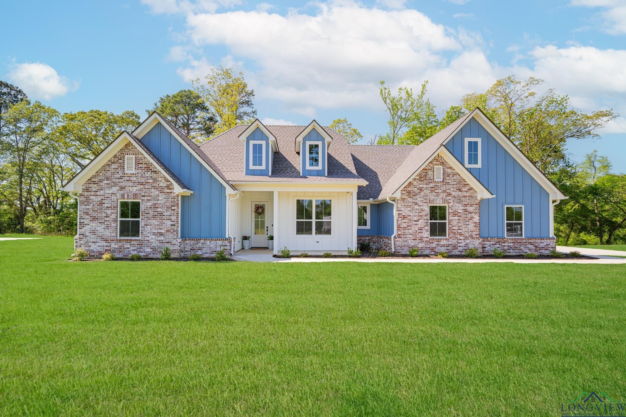 141 Indian Rock Drive, Gilmer, TX 75645, 4 Bedrooms Bedrooms, ,3 BathroomsBathrooms,Residential,For Sale,141 Indian Rock Drive,20252419