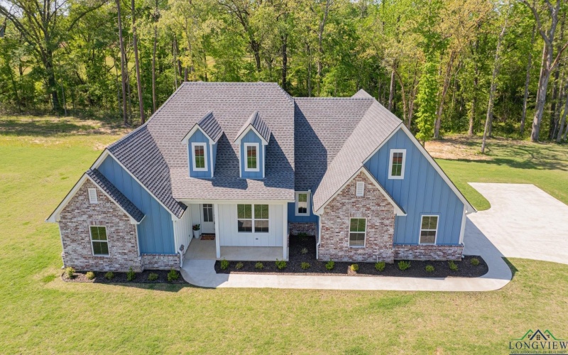141 Indian Rock Drive, Gilmer, TX 75645, 4 Bedrooms Bedrooms, ,3 BathroomsBathrooms,Residential,For Sale,141 Indian Rock Drive,20252419