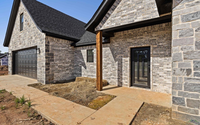 178 BIG OAKS RD, Kilgore, TX 75662, 5 Bedrooms Bedrooms, ,2 BathroomsBathrooms,Residential,For Sale,178 BIG OAKS RD,20252479