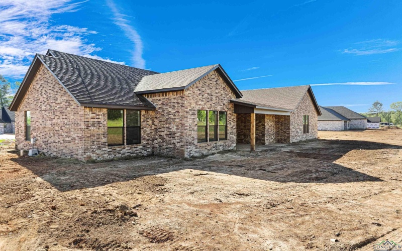 142 BIG OAKS RD, Kilgore, TX 75662, 4 Habitaciones Habitaciones , ,2 BañosBaños,Residential,En Venta,142 BIG OAKS RD,20252481