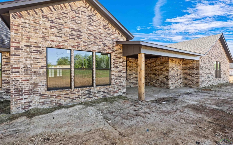 142 BIG OAKS RD, Kilgore, TX 75662, 4 Habitaciones Habitaciones , ,2 BañosBaños,Residential,En Venta,142 BIG OAKS RD,20252481