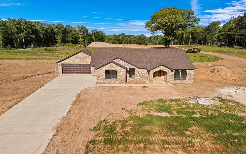142 BIG OAKS RD, Kilgore, TX 75662, 4 Habitaciones Habitaciones , ,2 BañosBaños,Residential,En Venta,142 BIG OAKS RD,20252481