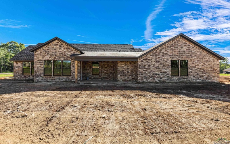 142 BIG OAKS RD, Kilgore, TX 75662, 4 Habitaciones Habitaciones , ,2 BañosBaños,Residential,En Venta,142 BIG OAKS RD,20252481