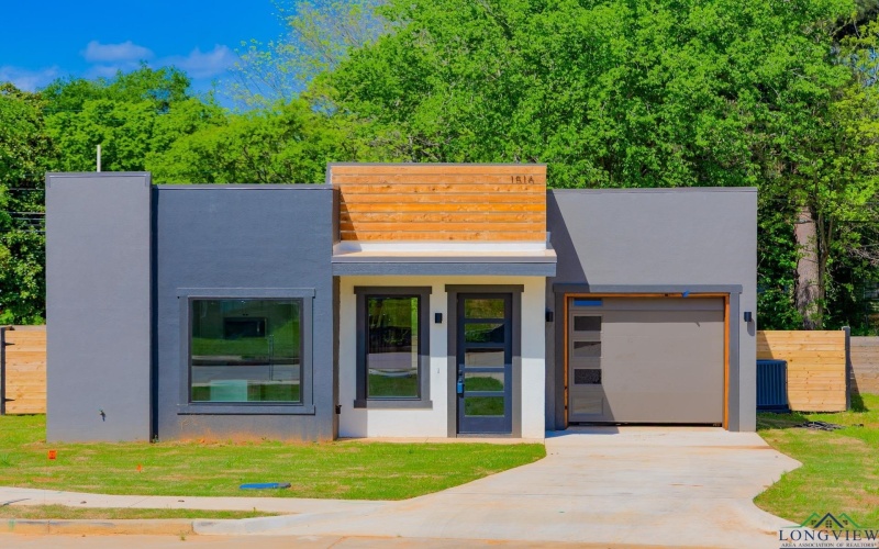 1516 Mahlow Dr., Longview, TX 75601, 3 Bedrooms Bedrooms, ,2 BathroomsBathrooms,Residential,For Sale,1516 Mahlow Dr.,20252502
