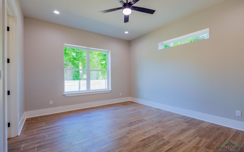 1516 Mahlow Dr., Longview, TX 75601, 3 Bedrooms Bedrooms, ,2 BathroomsBathrooms,Residential,For Sale,1516 Mahlow Dr.,20252502